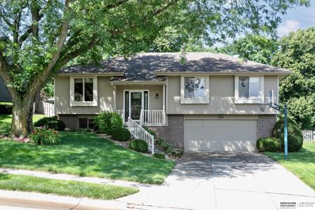 4354 S 154th