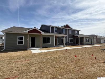 2147 N Aaron