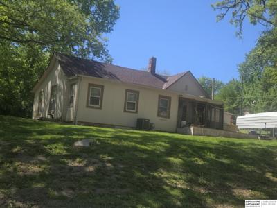 224 S 12TH