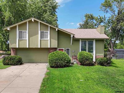 12930 Laurel