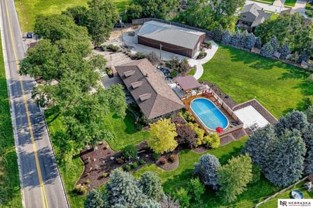 6201 N 132nd