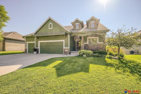 12369 S 73rd