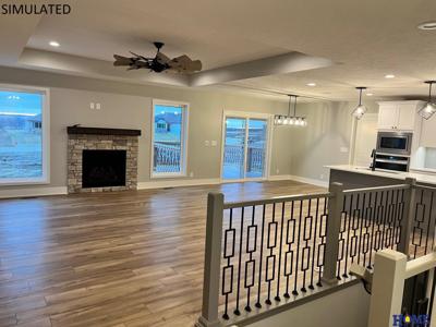 544 N 106th