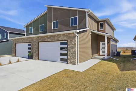 336 N 105th
