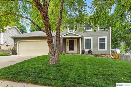 16210 Holmes