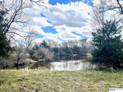 1399 Woodland Cove