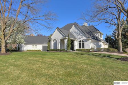13835 Hamilton