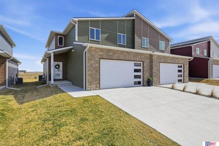 340 N 105th