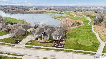 244 N Lakeview