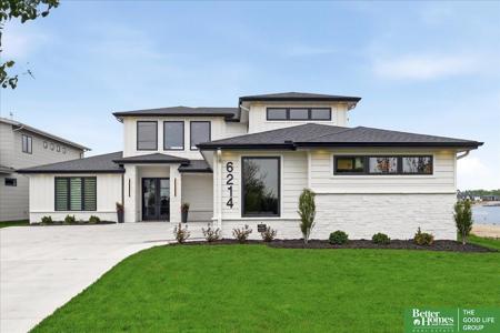 6214 N 289th