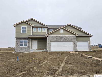 11057 N 173