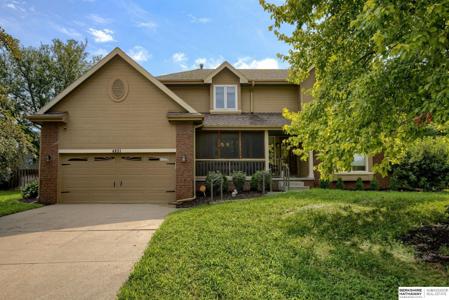 4821 Lakeside