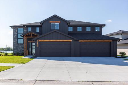 28504 Laurel