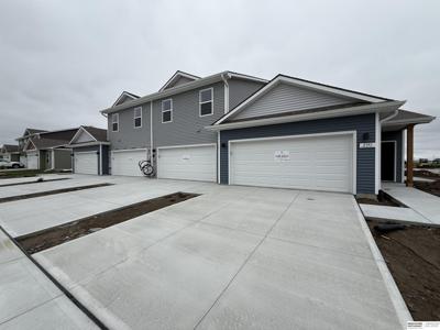 2161 N Aaron