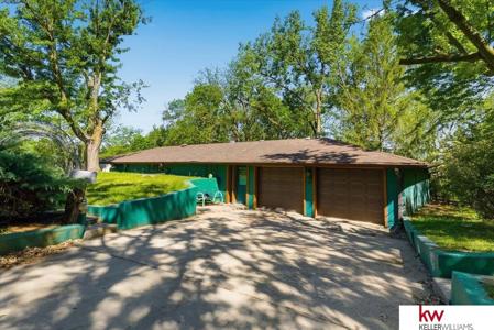 1206 Beaver