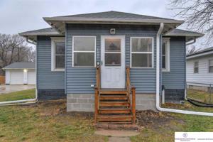 4524 N 16