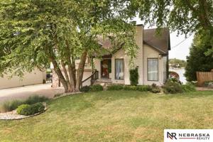 1110 Brock