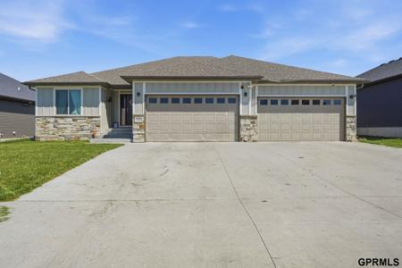 512 Waterside