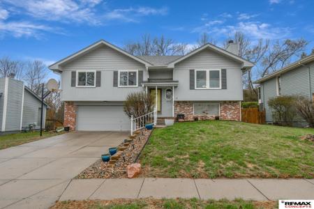 8832 N 83rd