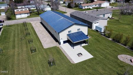 345 1st Road SW