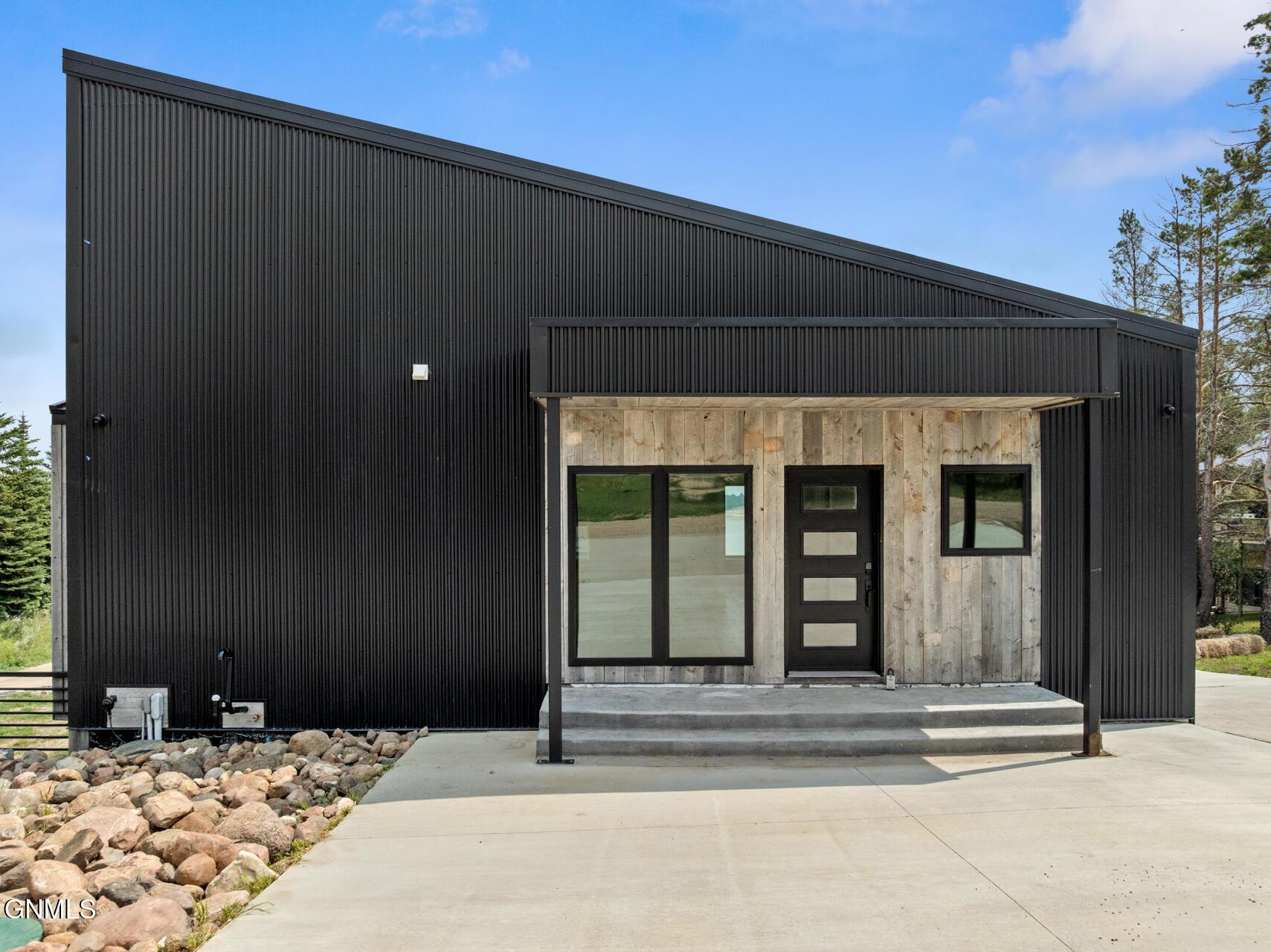 Image 1: Lot2_01