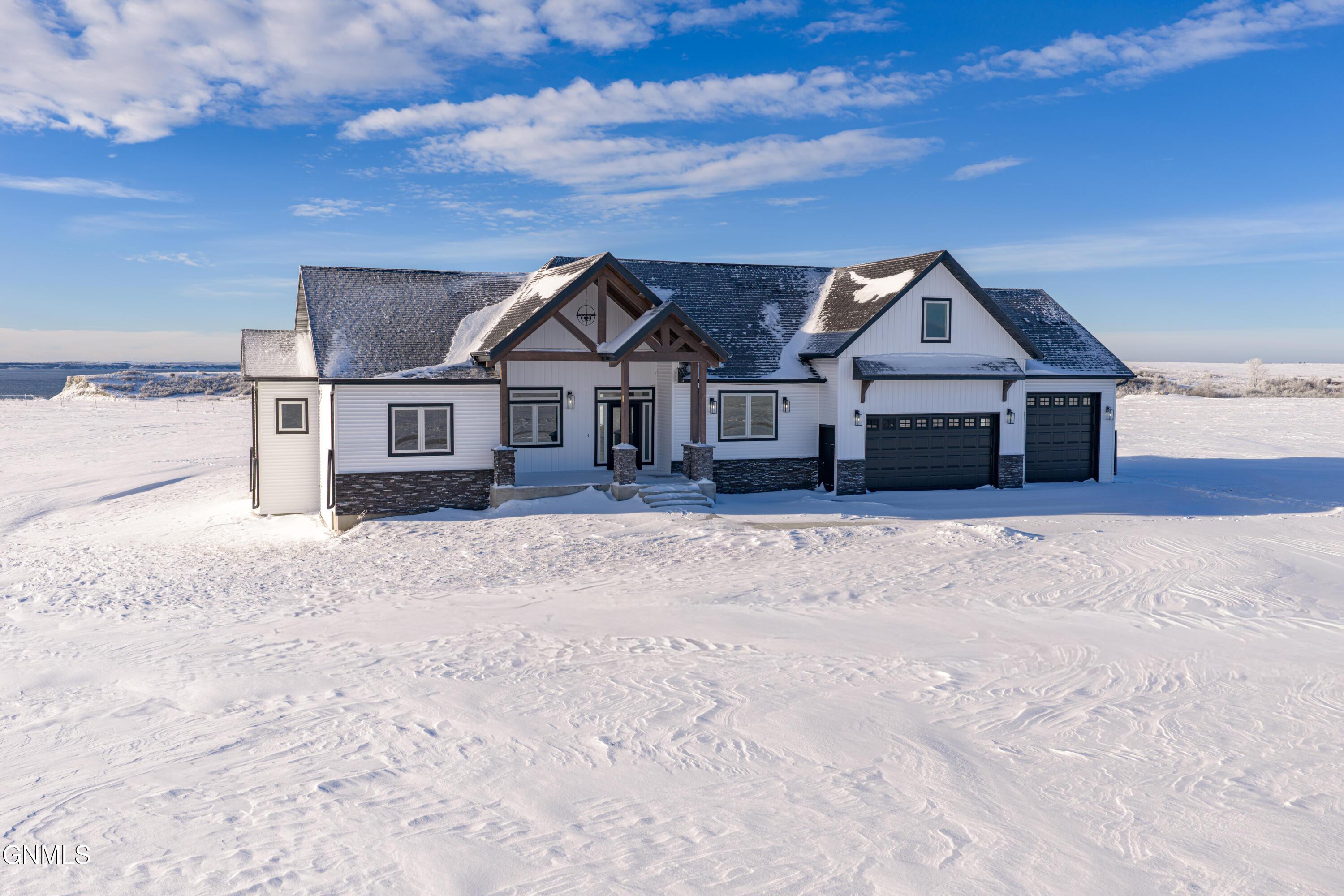 Image 1: 126542LAveNWAerials1225_0002