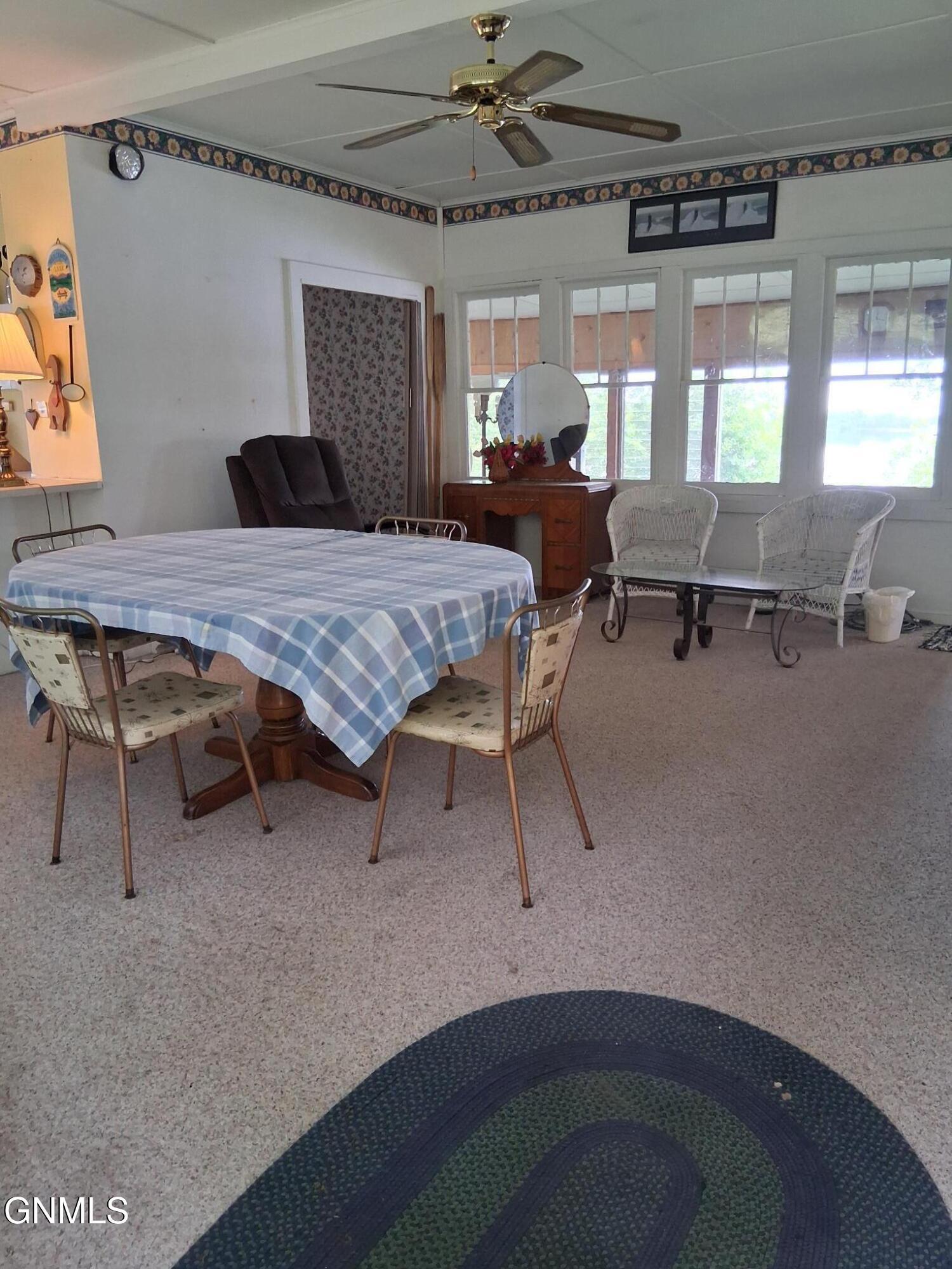 Image 2: 307 Living area