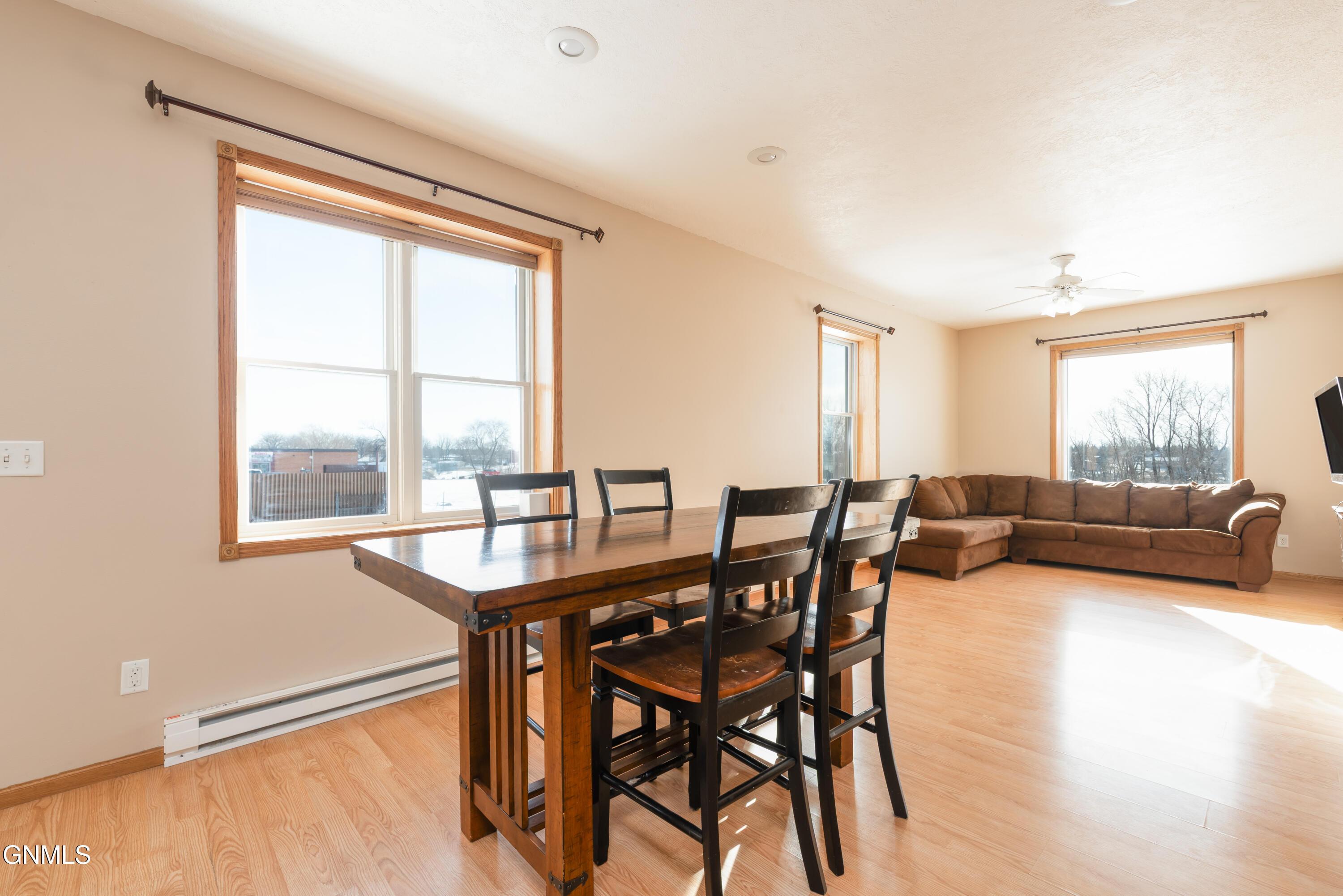 Image 2: 403 3rd St #4-5