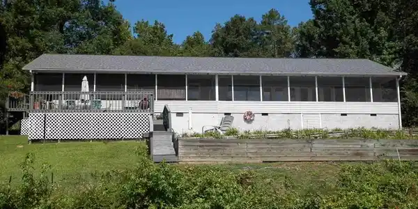 77 Diamond Pointe