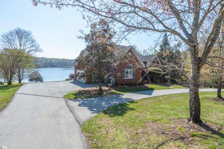 102 E Peninsula Drive