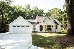 18 Country Club Drive