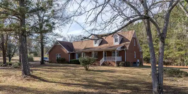 302 Watersedge Road