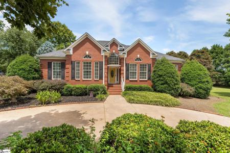104 Lakewinds Boulevard