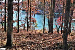 16 Rollingwood Drive