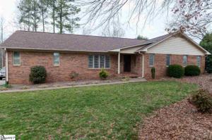 204 Lakewinds Boulevard