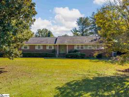 27 Rollingreen Road