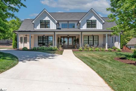 201 Stillwaters Bay Drive