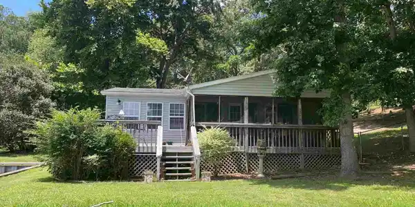 69 Pauls Shore Road