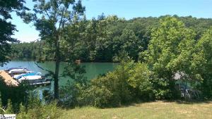 Loran Pointe Circle