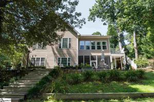 110 Lake Bowen Drive