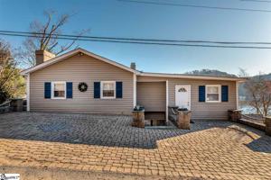 1642 W Lakeshore Drive