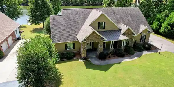 310 Nautical Way