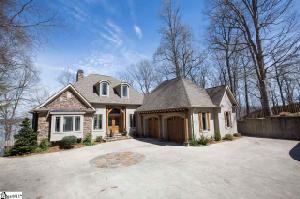 708 Lakewinds Boulevard