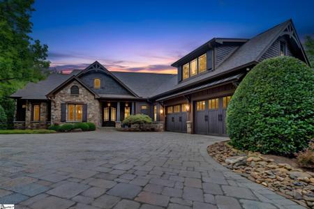 320 Knollwood Drive
