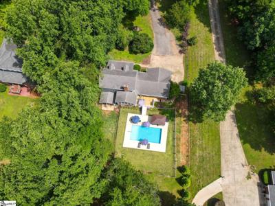 102 Hickory Hollow Drive