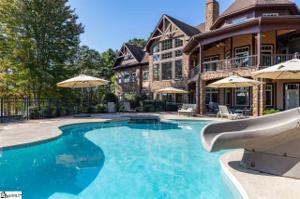 208 Belle Pines Court