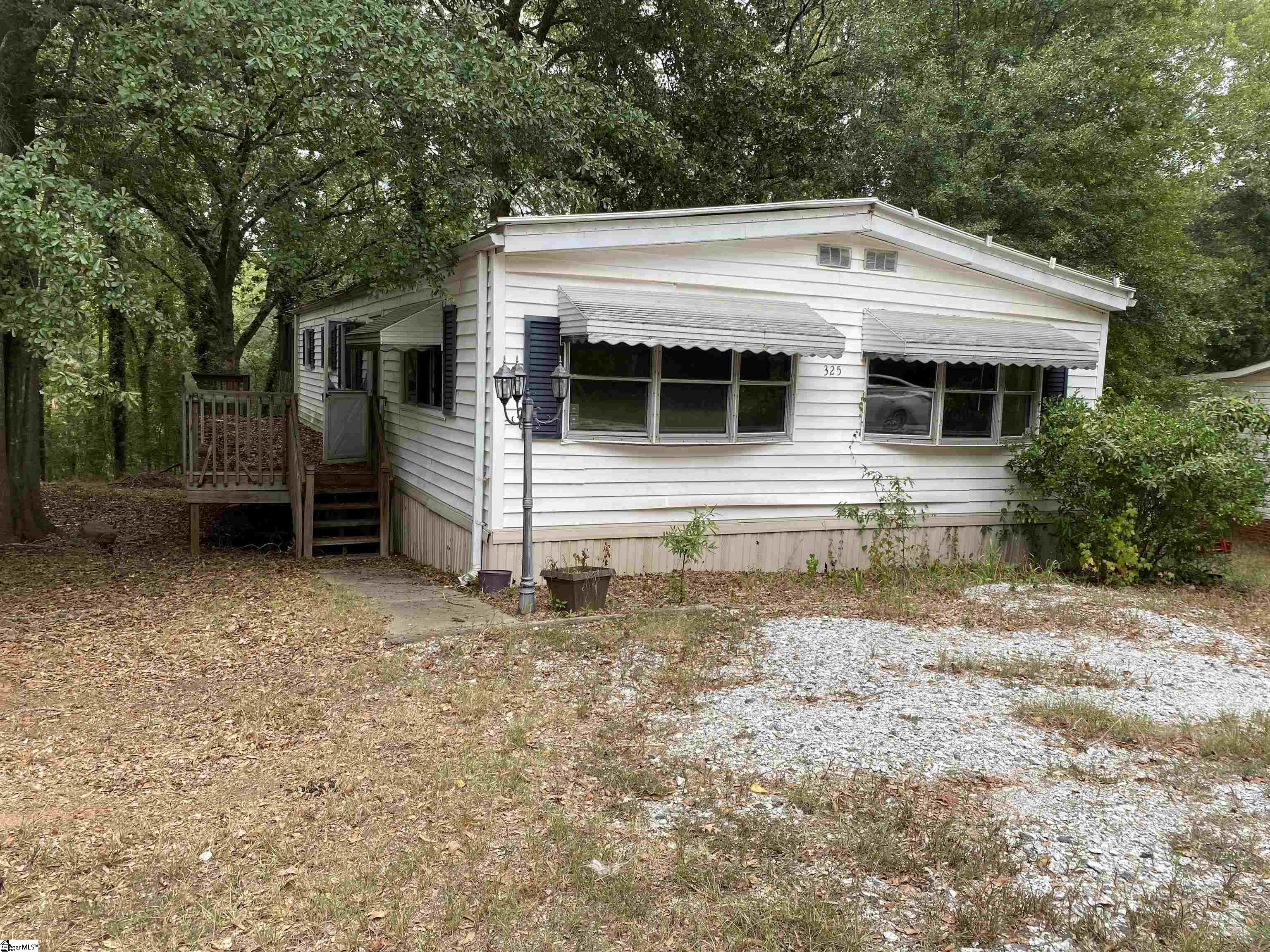 325 Lakewood Drive, Townville, SC lhrmls02380307