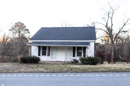 696 Arlington Road