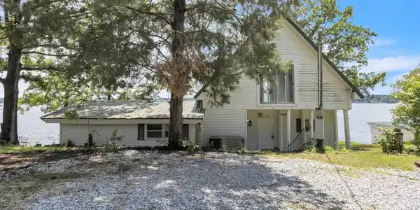 244 Wuthering Heights Road
