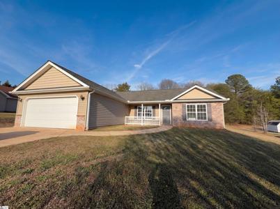 207 Heatherbrook Drive